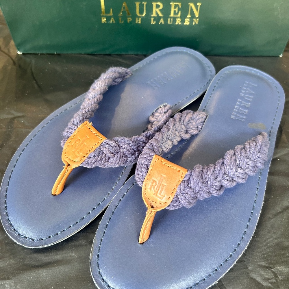 Women’s Navy size 7 Ralph Lauren nautical flip flops